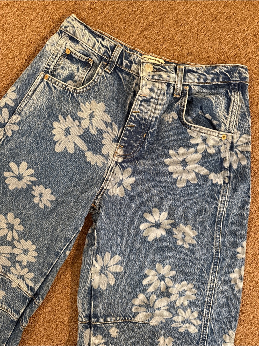 We The Free 
Good Luck Flower Printed Barrel Jeans - Picture 6 of 13